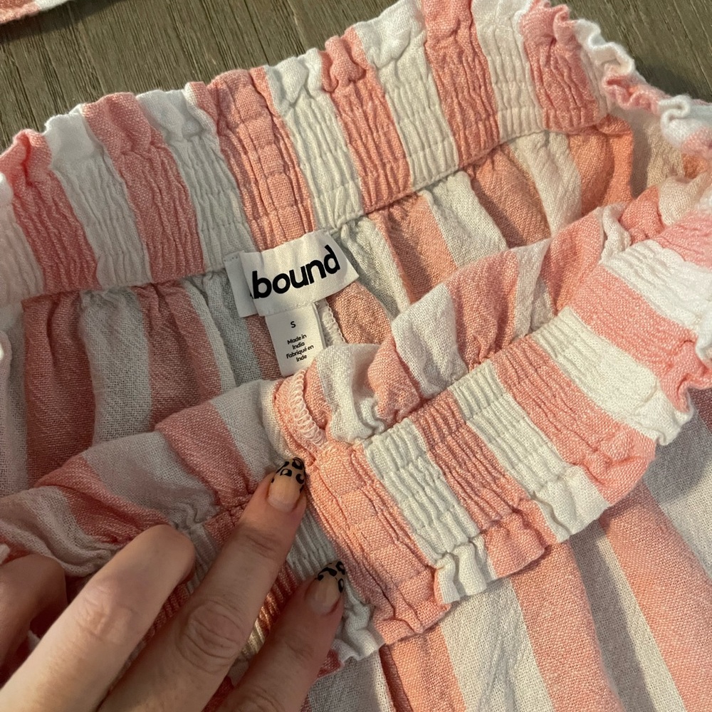 Abound Size Small Set - Picture 3 of 4